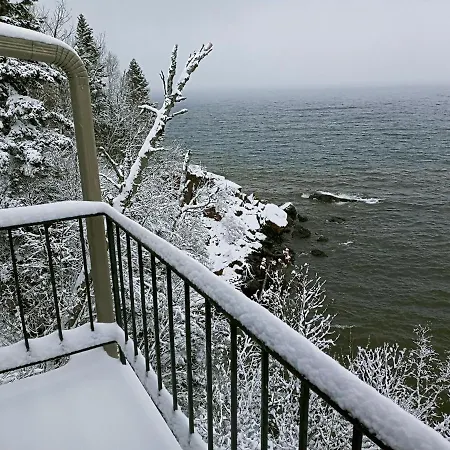 Cliff Dweller On Lake Superior Tofte Exterior foto