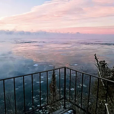 Cliff Dweller On Lake Superior Tofte Exterior foto