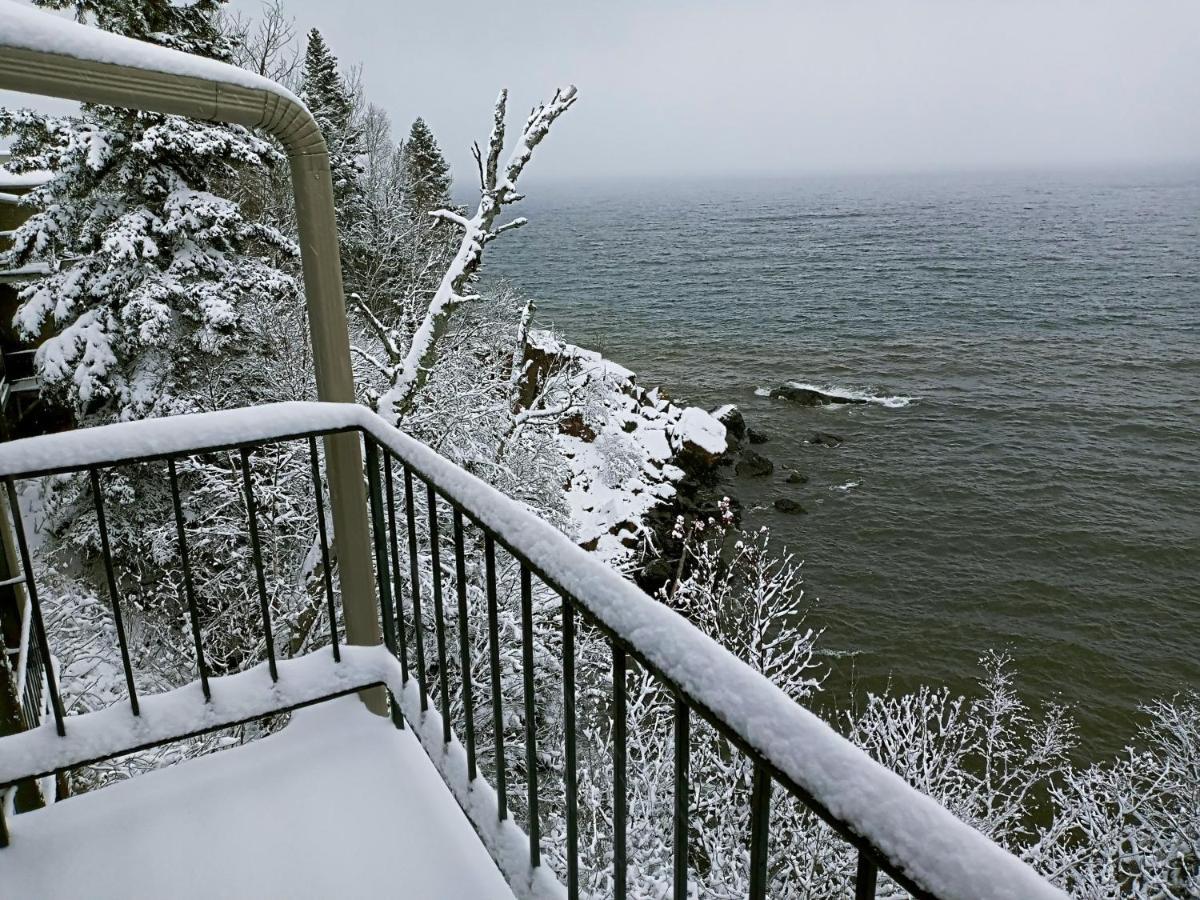 Hotel Cliff Dweller On Superior
