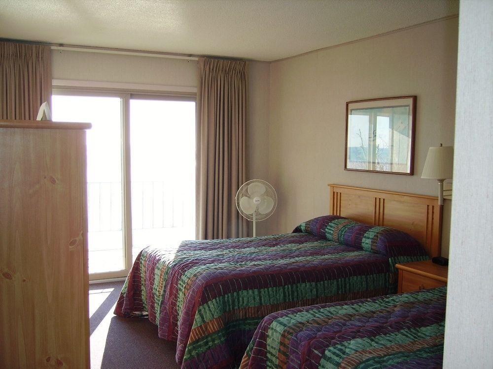 Cliff Dweller On Superior Hotel 2*