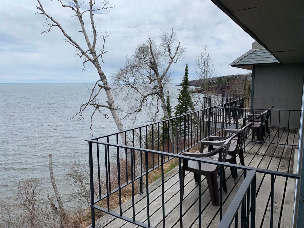 Cliff Dweller On Superior 2* Tofte